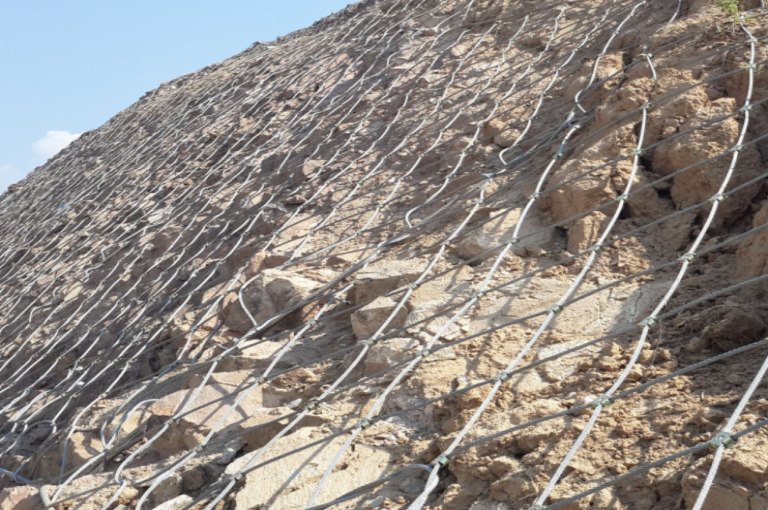 主動(dòng)邊坡防護(hù)網(wǎng)